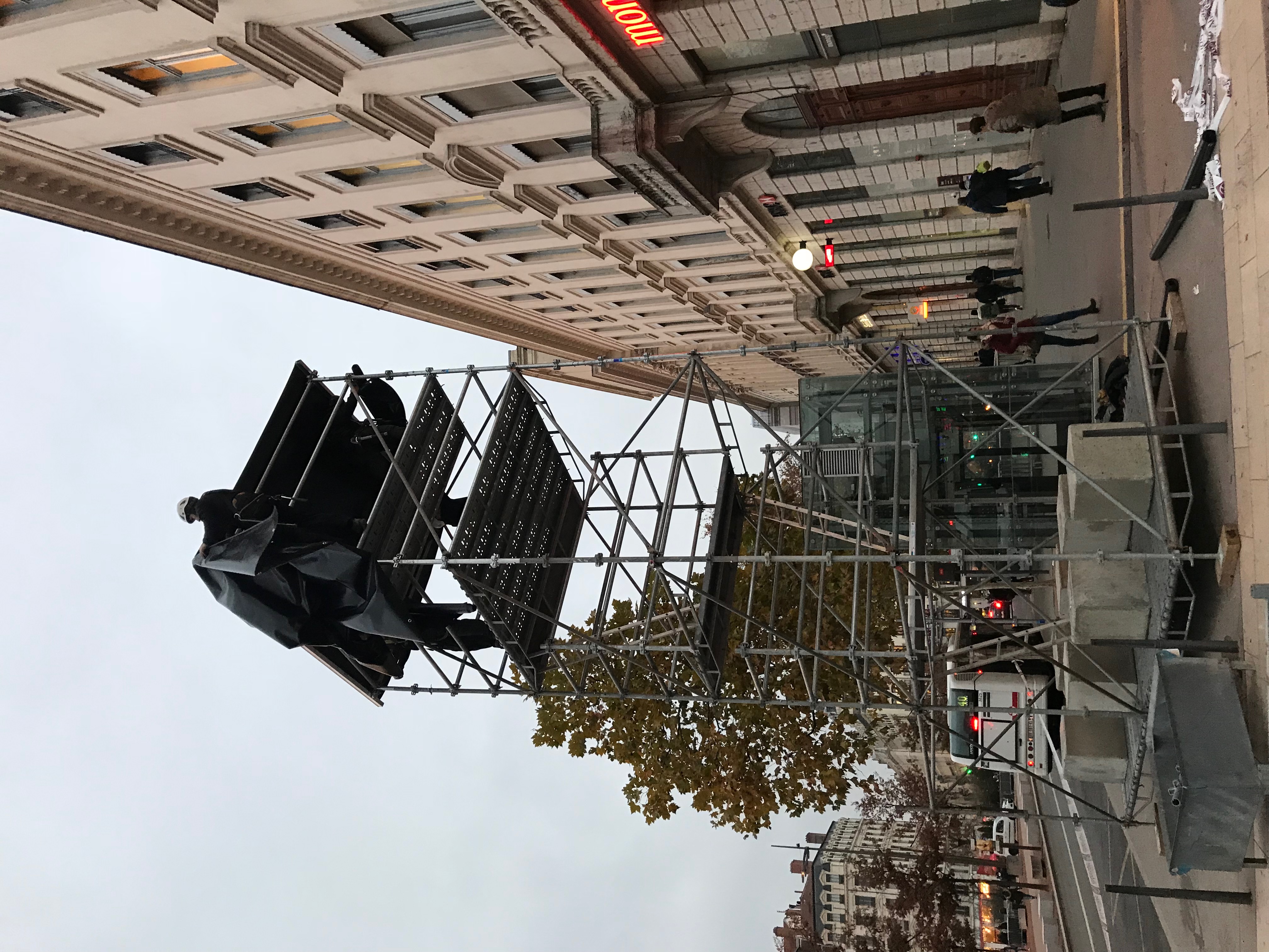 Location de tour de vidéoprojection pour vos évènements et projections monumentales en France, Rhône-Alpes, Lyon