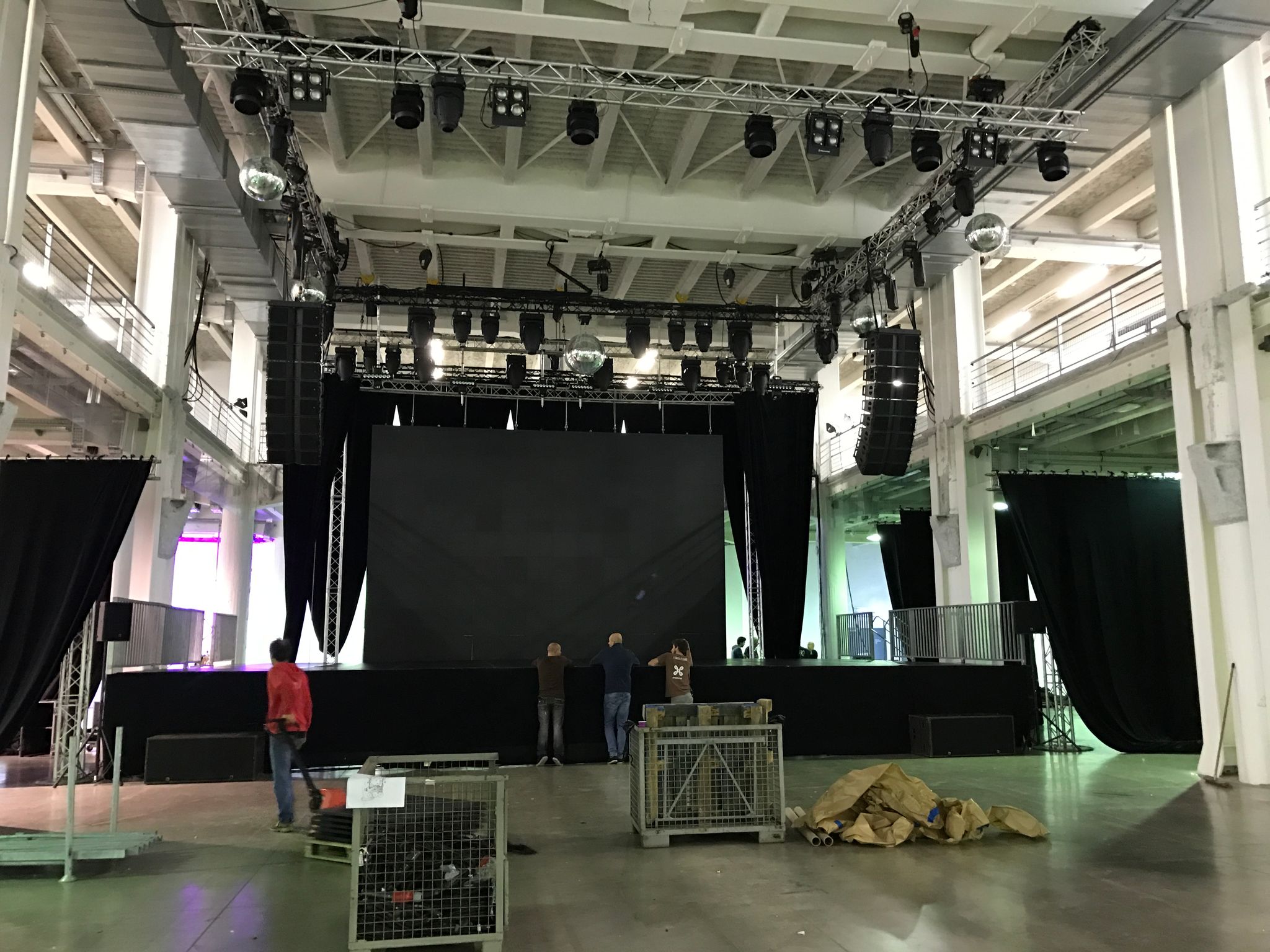 Rigging pour tournée, festival et concert en France, Rhône-Alpes, Lyon